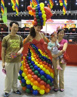 Balloon decor and Fashoin in Shanghai - China 2008
