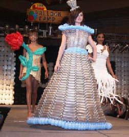Balloon Couture Fashions 2008: Las vegas, NV, August 17